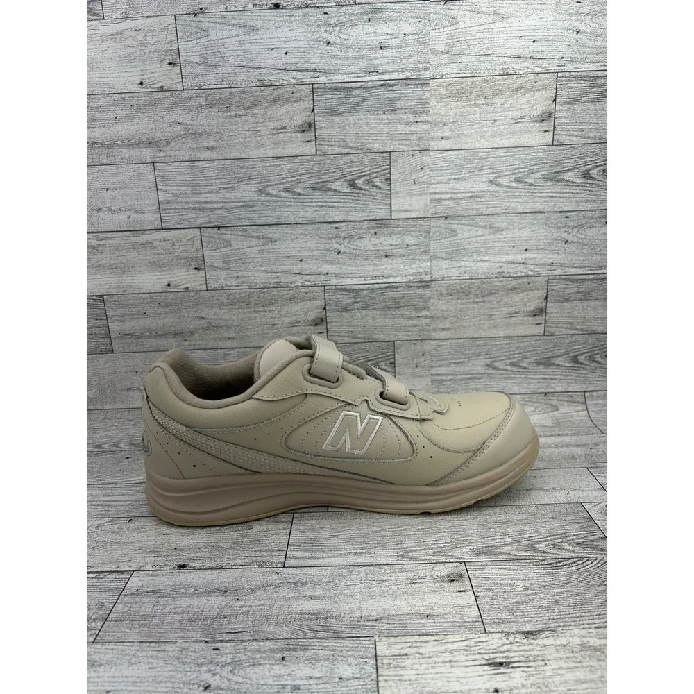 New Balance 577 Walking Shoe Beige Leather Hook and Loop Strap Comfort 8.5M‎